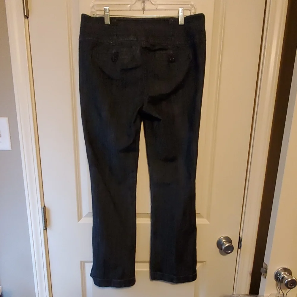 Five One Five Jean's - Picture 2 of 3